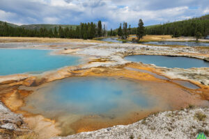 Last of the hot springs, geysers and mud pots as I leave the trail