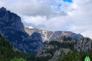 View from Mystic Lake Trailhead parking lot