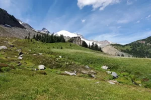 Up and hiking around on the trail