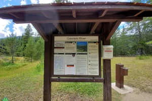 Quick read over of the trailhead sign and on up and down we go for a short 2 mile hike