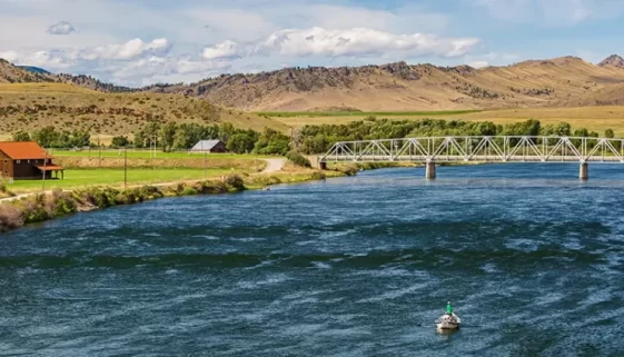DIY Fly Fishing Missouri River adventure from three forks to Cascade Montana and discover the best spots for an epic catch!