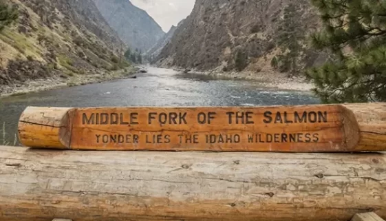 Our guide to DIY fly fishing in Middle Fork, Salmon River, Idaho. Tips for an unforgettable adventure await.