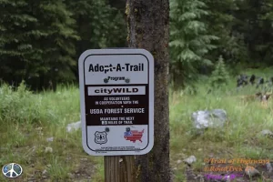 Signage at Ptarmigan Lake trailhead Get Lost in America