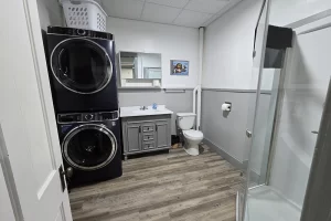 Newly Remodel Bath, Complete with washer & Dryer.