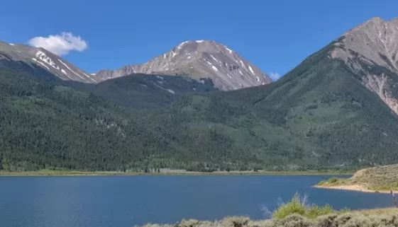 Colorado National Forest Campgrounds with our comprehensive guide. offer perfect basecamp for your adventure, Climb a 14er, or fly fishing. Get Lost in America