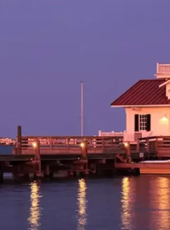 History of Outer Banks and Roanoke Island, from Native American heritage to the Lost Colony and beyond. Do Ghost walk these shores? Get Lost in America