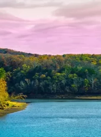 Discover Missouri bass fly fishing. tips on best spots, flies, techniques an unforgettable experience. Explore Table Rock & Lake of the Ozarks. Get Lost in America