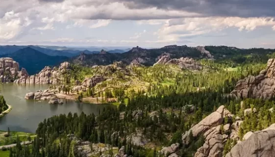 Custer State Park and Mount Rushmore National Memorial. Experience wildlife, scenic drives, American history in South Dakota's Black Hills.