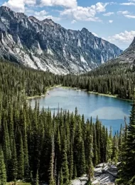 Explore the vast Selway-Bitterroot Wilderness. Find info on hiking trails, fly fishing spots, history, and planning tips for your Idaho/Montana adventure.