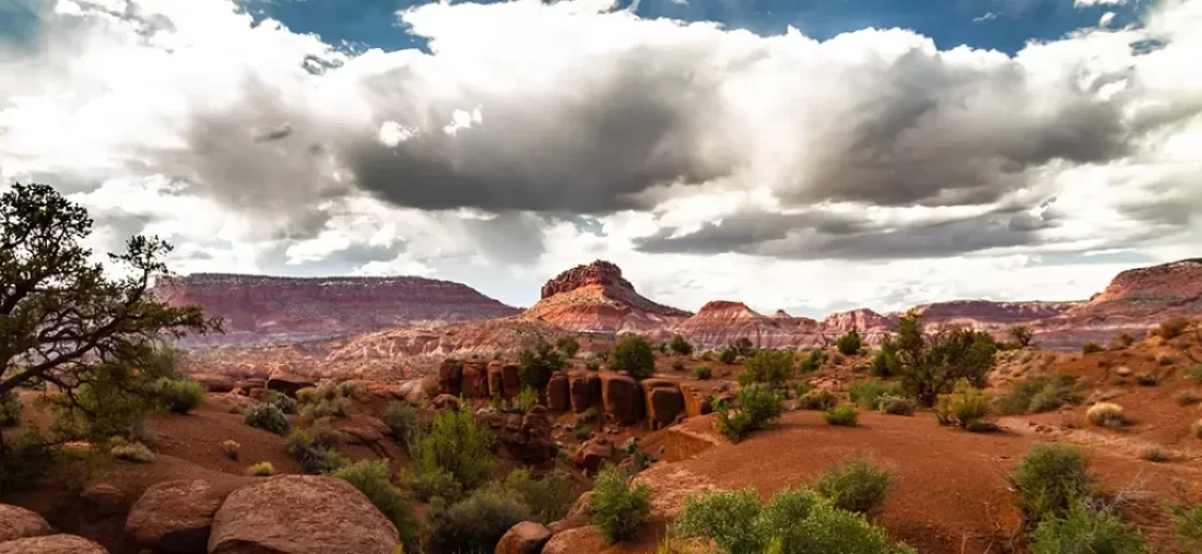 Ultimate Guide to Grand Staircase-Escalante National Monument History Hikes and Nearby National Park Shenanigans. Plan your adventure today, Get Lost in America.