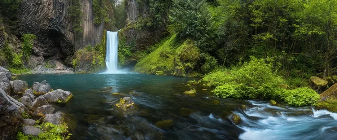 Plan the perfect trip for Steelhead Fly Fishing North Umpqua River in Oregon, with seasons, flies, gear, rules and local tips, Get Lost in America