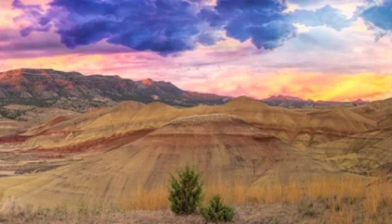 John Day Fossil Beds National Monument is spread out over a large area of central Oregon. The three units are quite distant from one another,